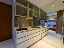 RV Suites (D10), Apartment #449604771